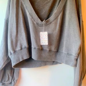 FREE PEOPLE - oversized cropped open back sweatshirt